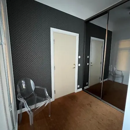 Hubane Ja Ruumikas Saunaga Korter Kesklinnas Apartment Parnu