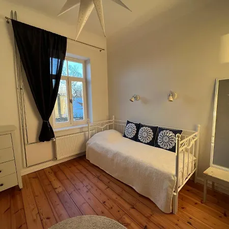 Hubane Ja Ruumikas Saunaga Korter Kesklinnas Apartment *