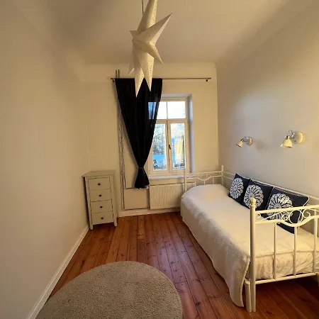 Hubane Ja Ruumikas Saunaga Korter Kesklinnas Apartment *